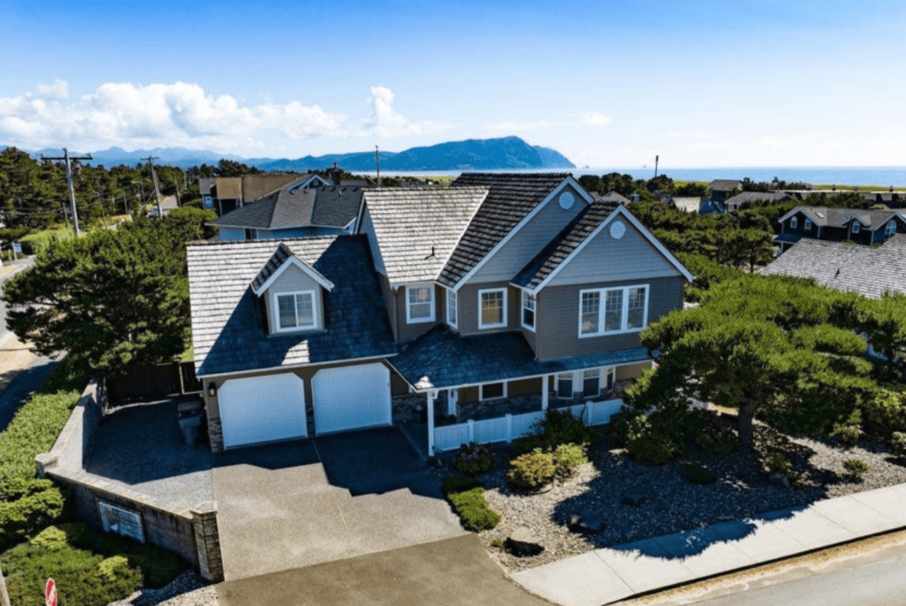 Ocean View Home Close to The Beach