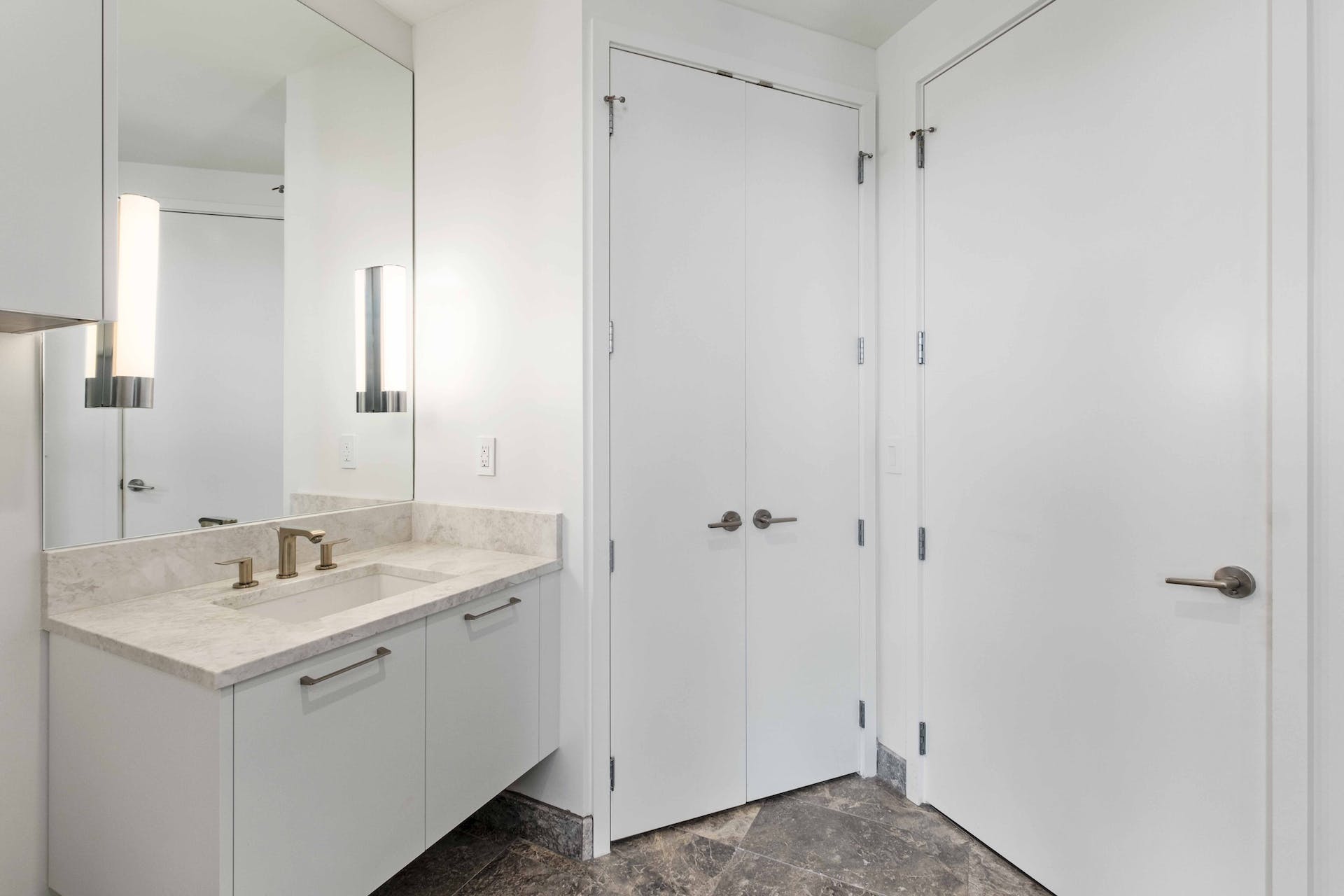 501 West Ave #1004