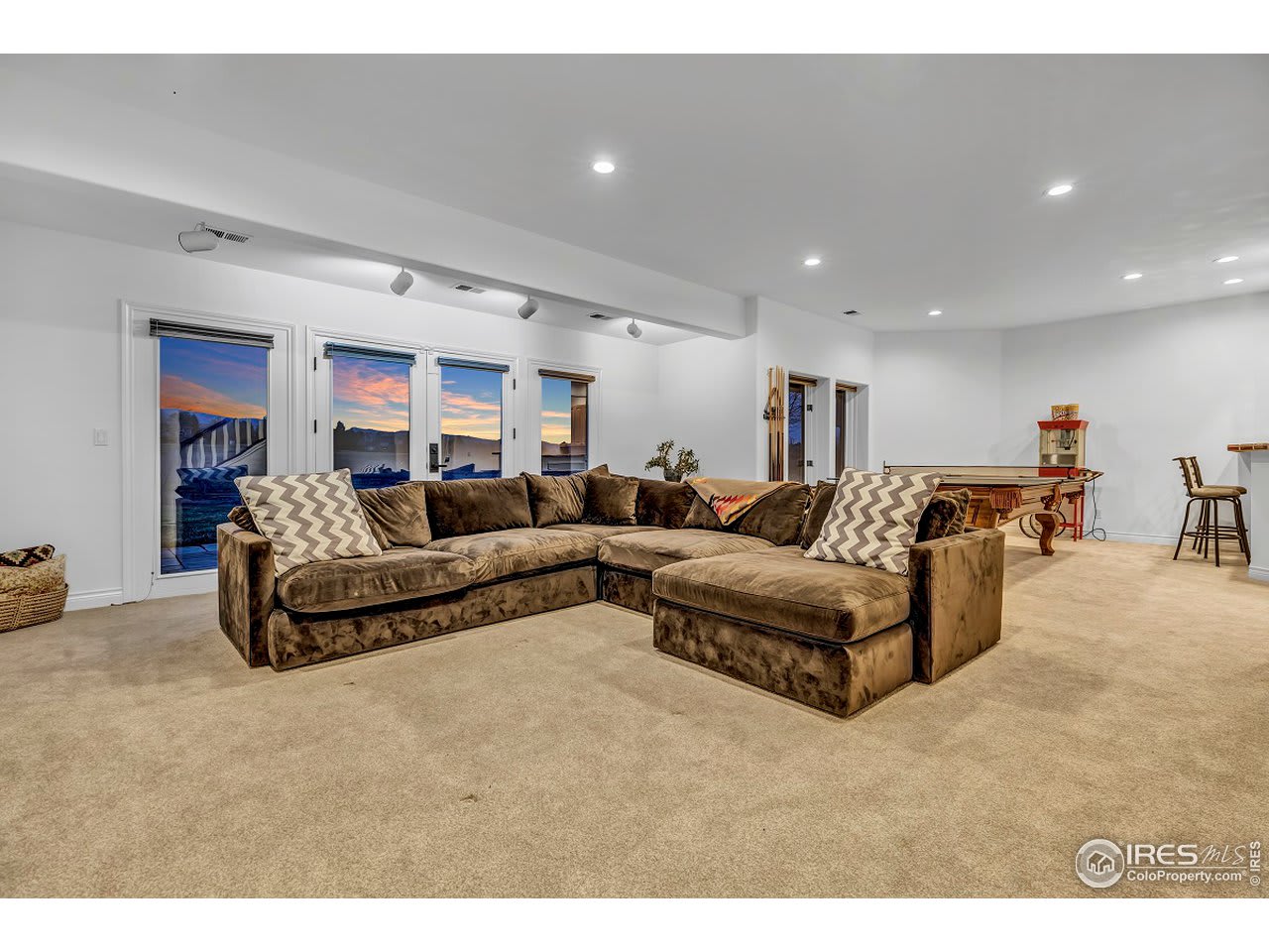 4057 Spy Glass Ln