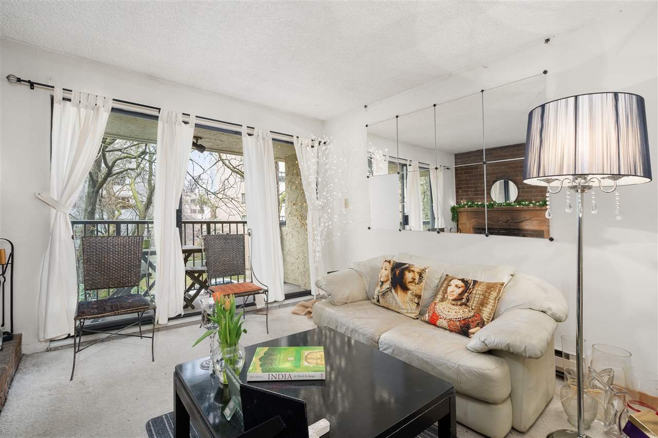 302-1234 Pendrell St
