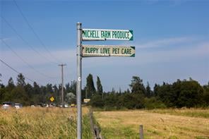 7038 Central Saanich Rd