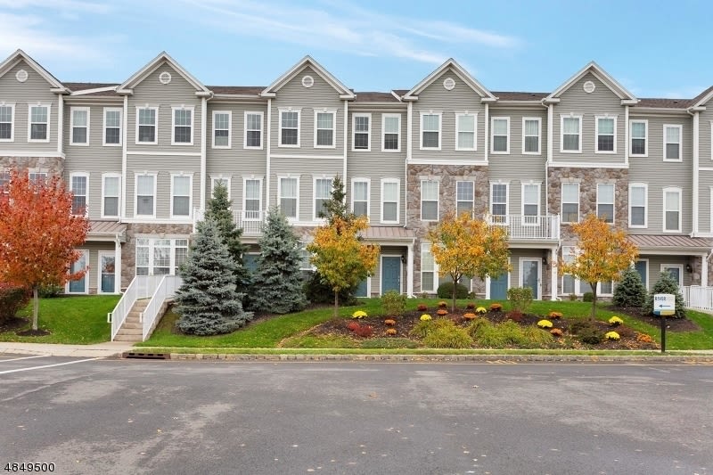 19 Aster Ln
