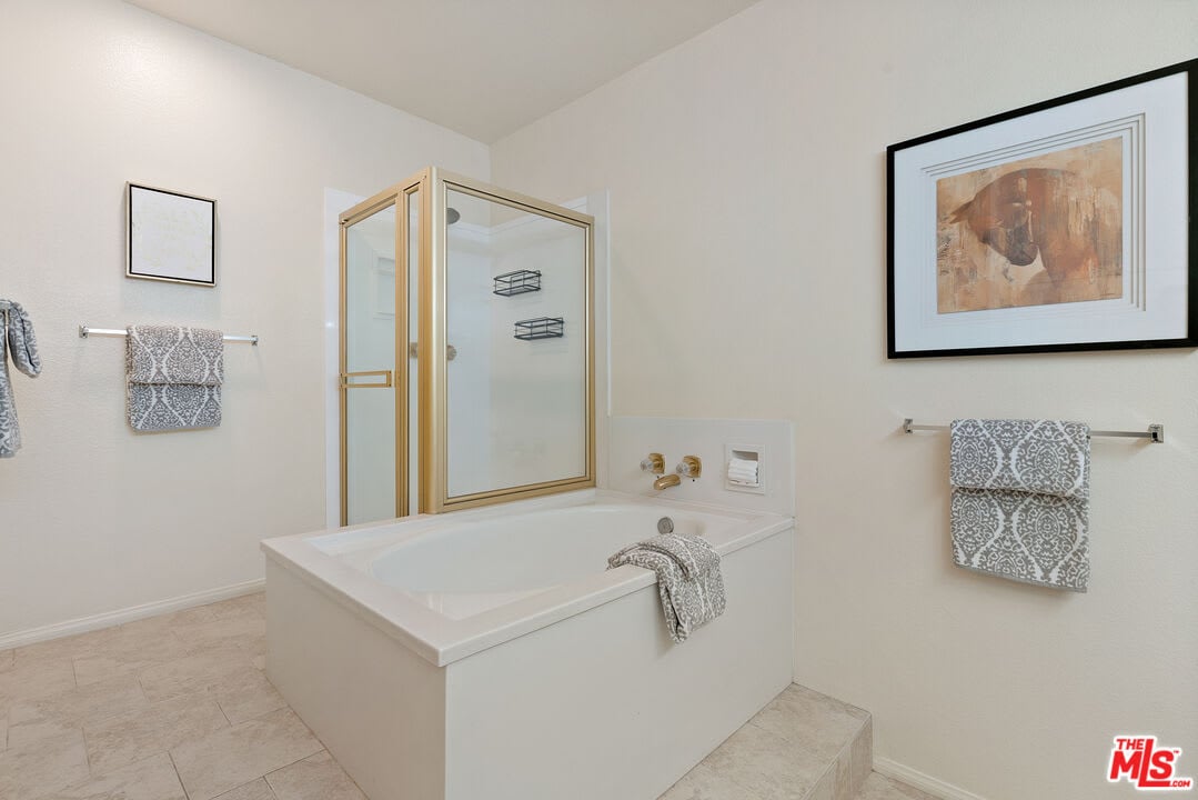 11636 Montana Ave, #202