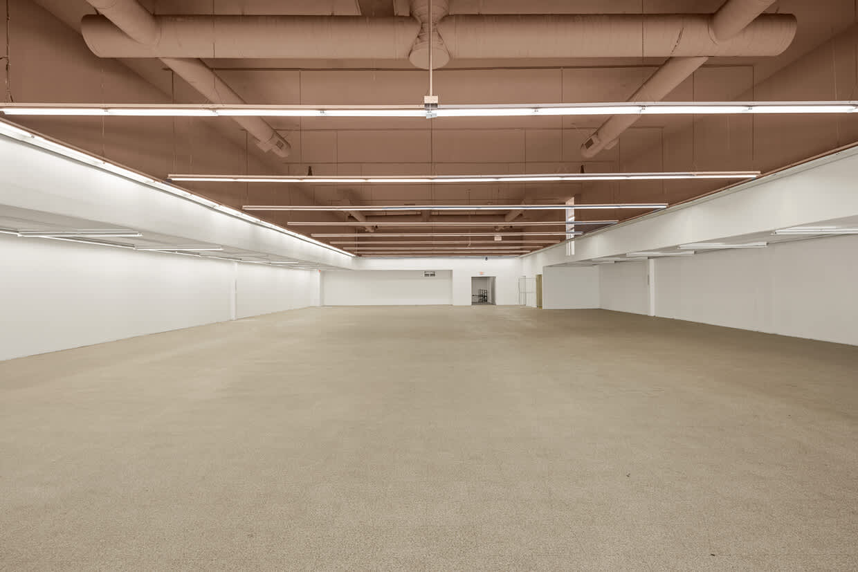 2700 N Broadway