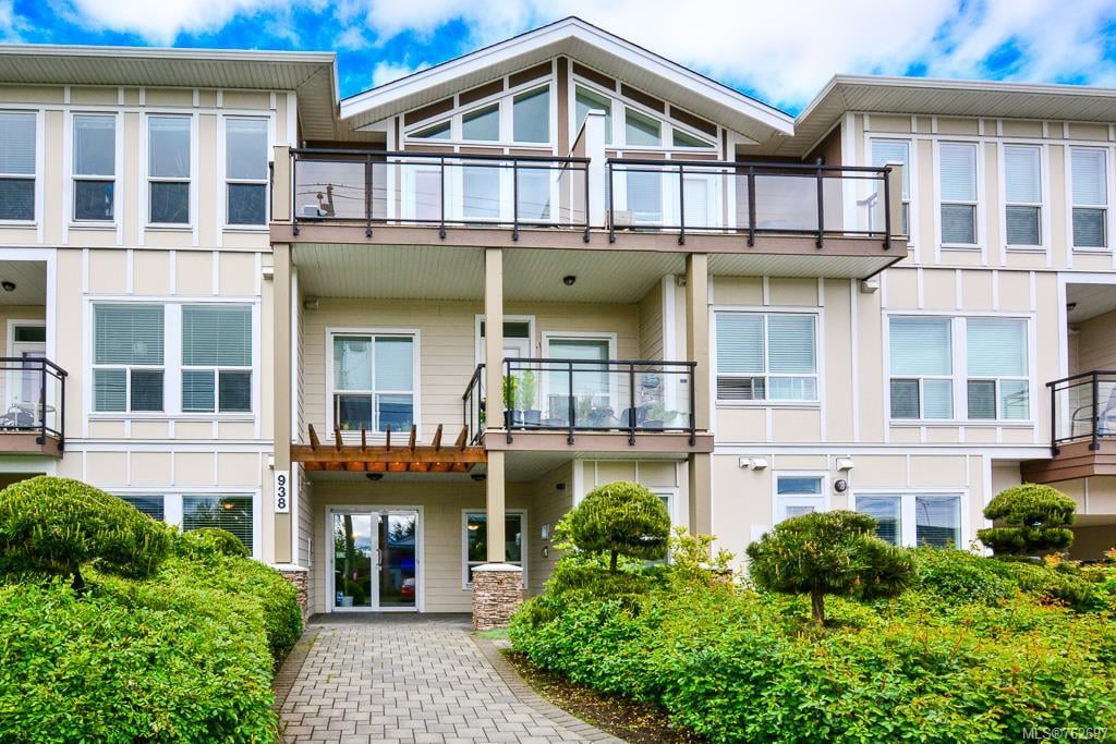 210-938 Dunford Ave