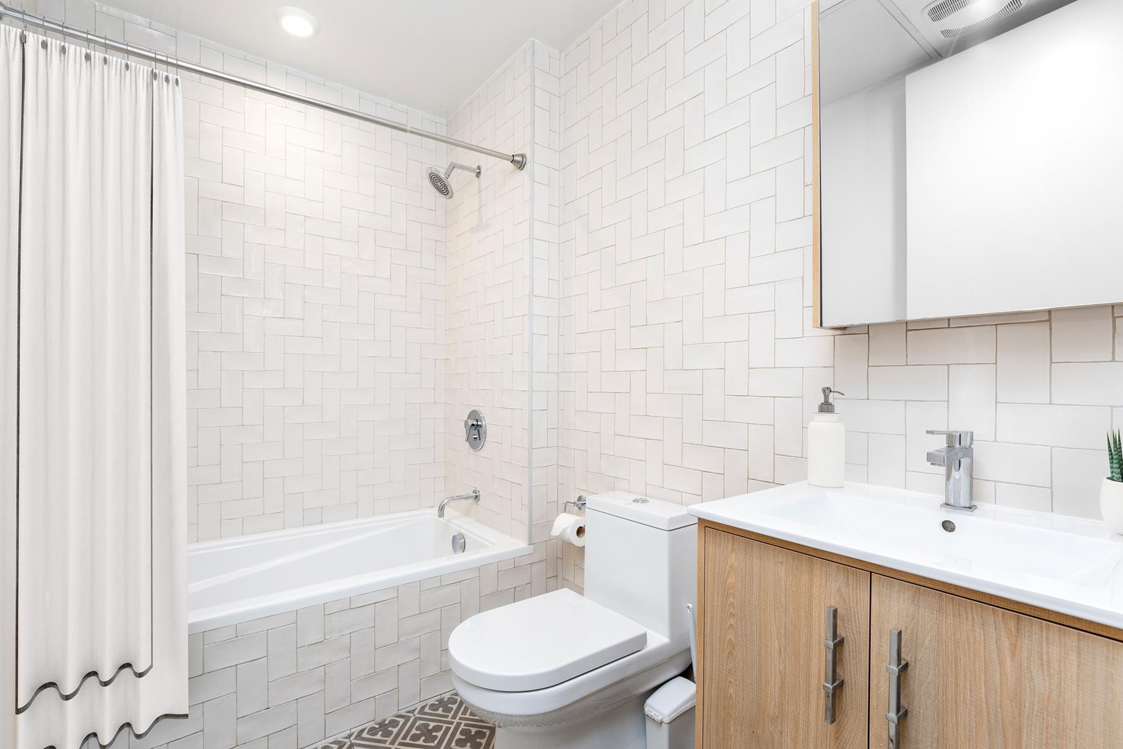 729 Decatur Street, Apt 2B