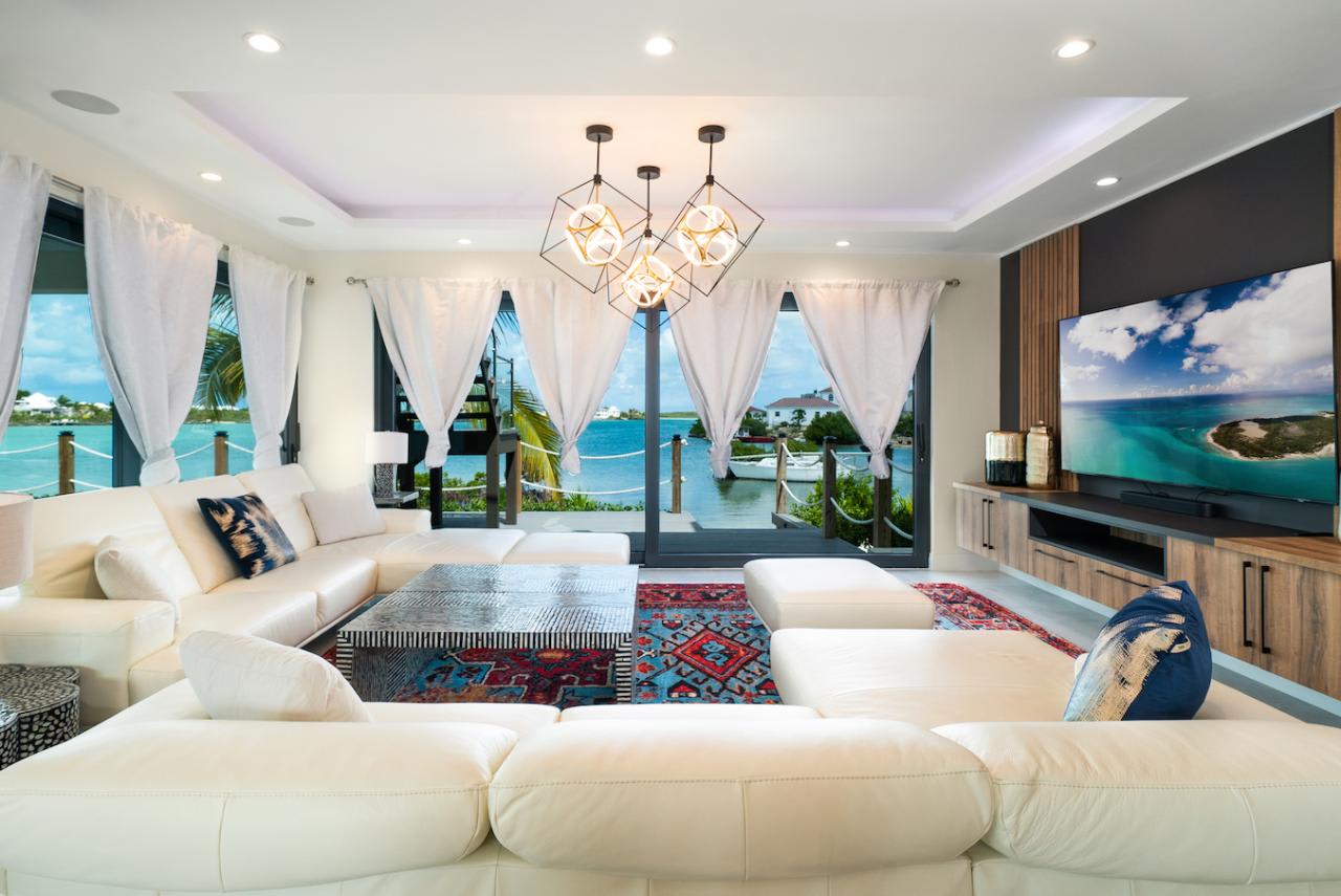 Horizon Beachfront Villa