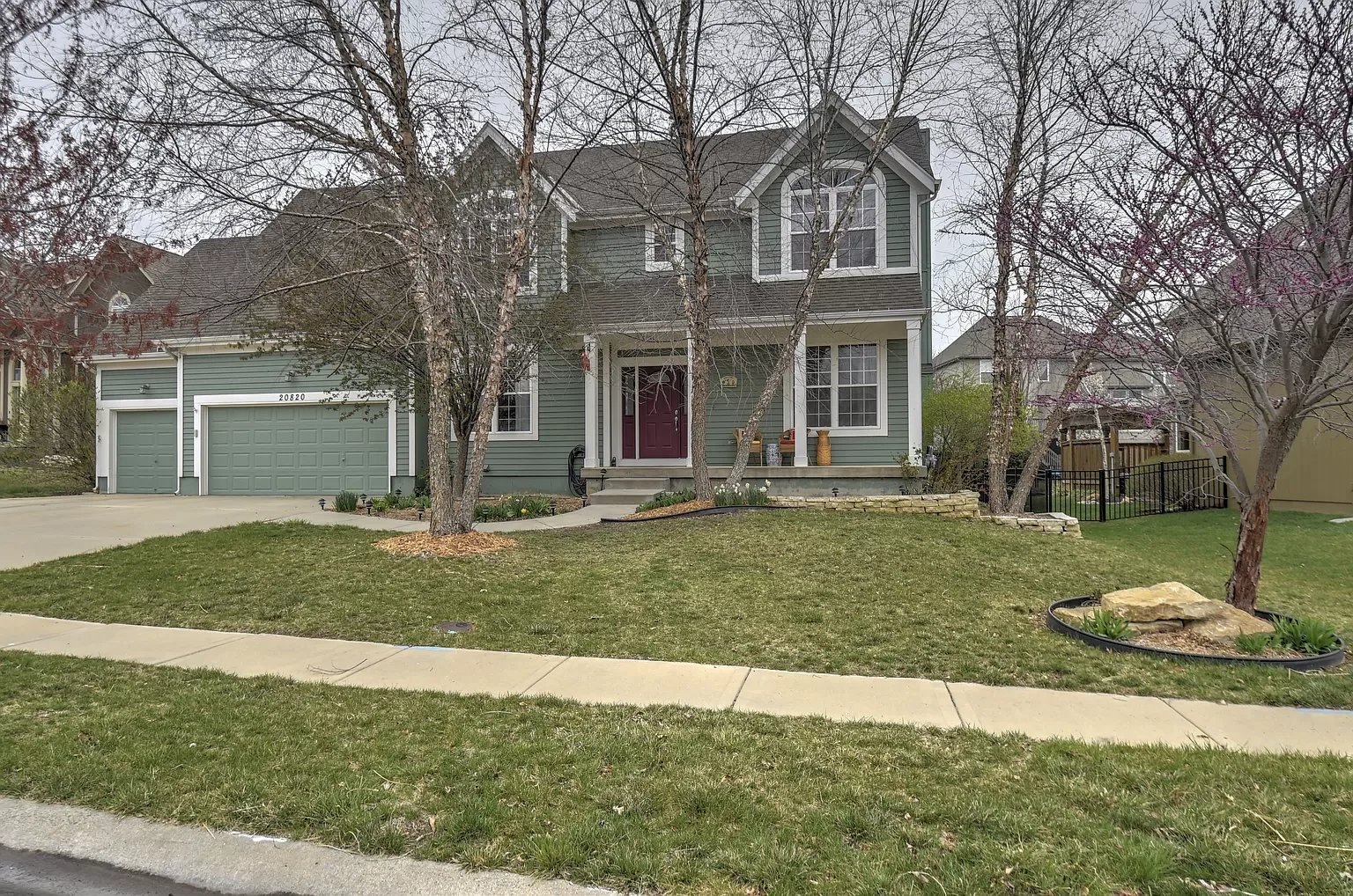 20820 W 100th Terrace