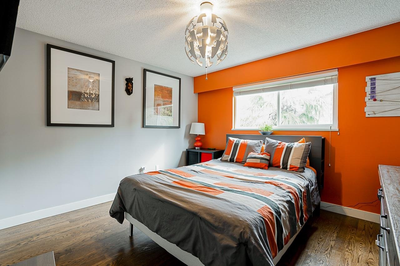 294 W Murphy Dr