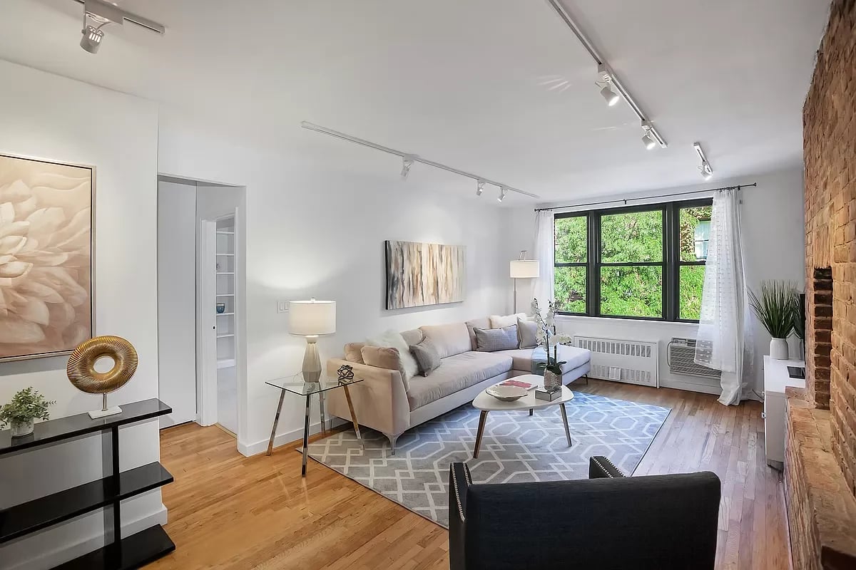 250 West 15th Street #2F