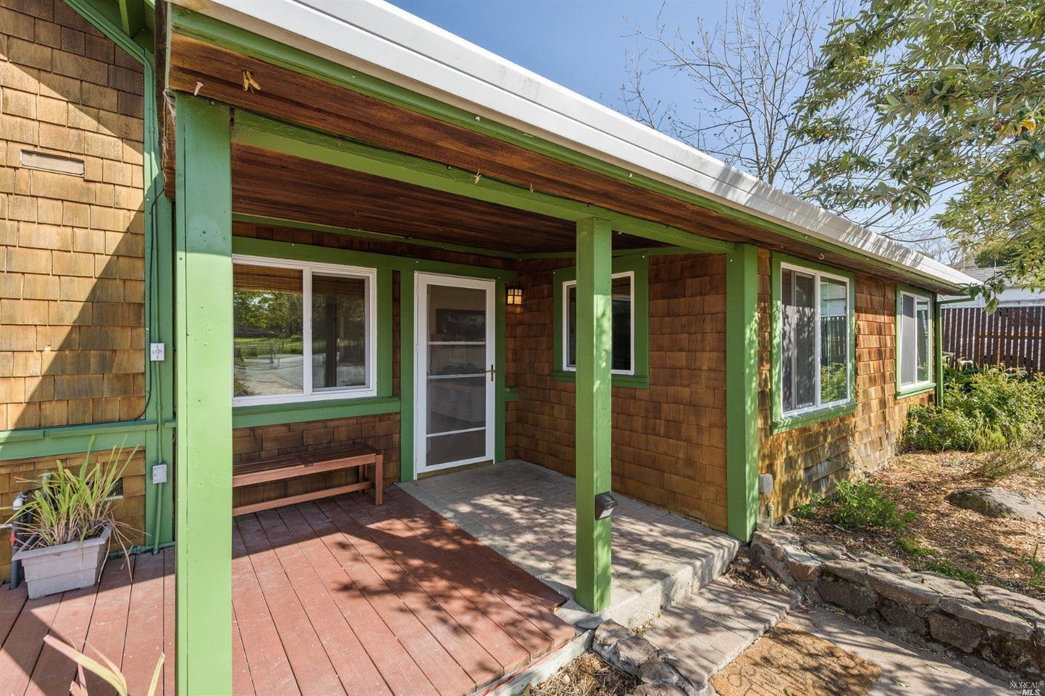236 Cleveland Ln