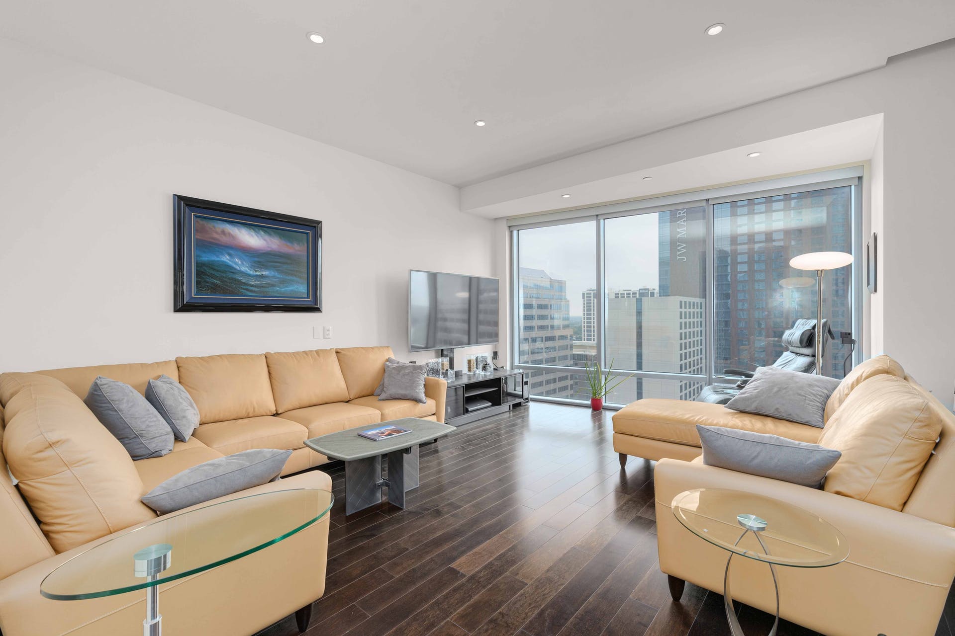  Listing 200 Congress Avenue #23B