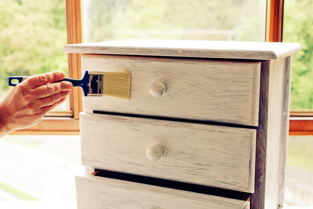 How to Paint Wooden Furniture: a Step by Step Guide for Beginners