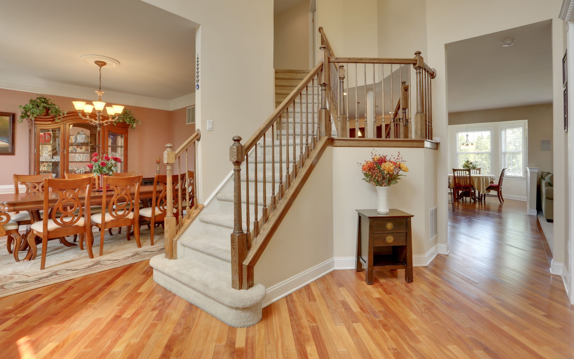 8 SHOREHAM CT