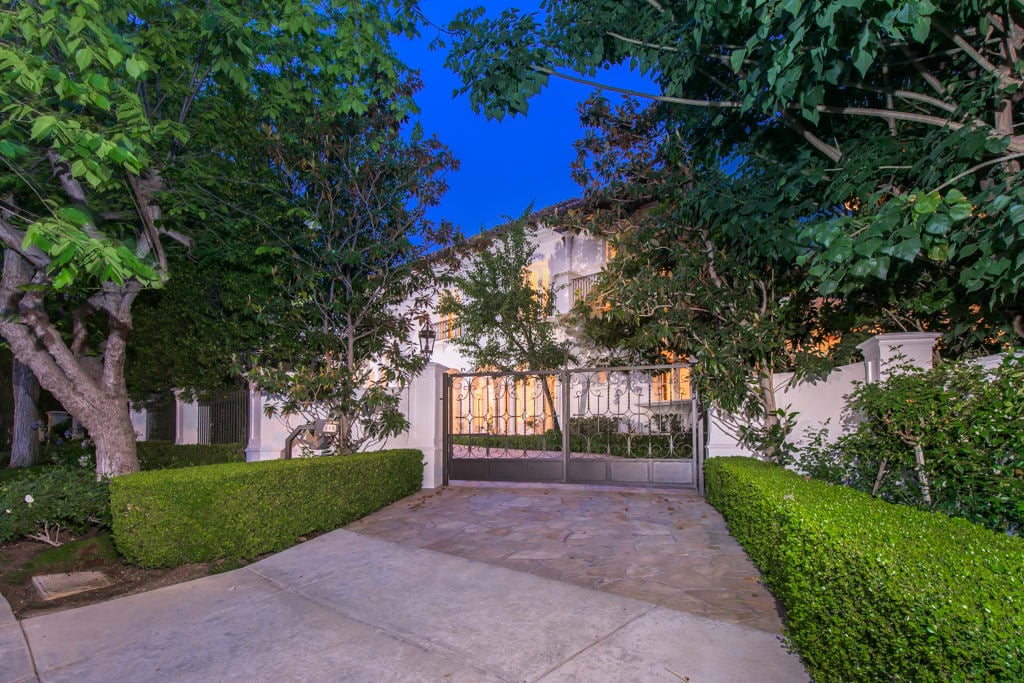 200 Delfern Dr, Holmby Hills