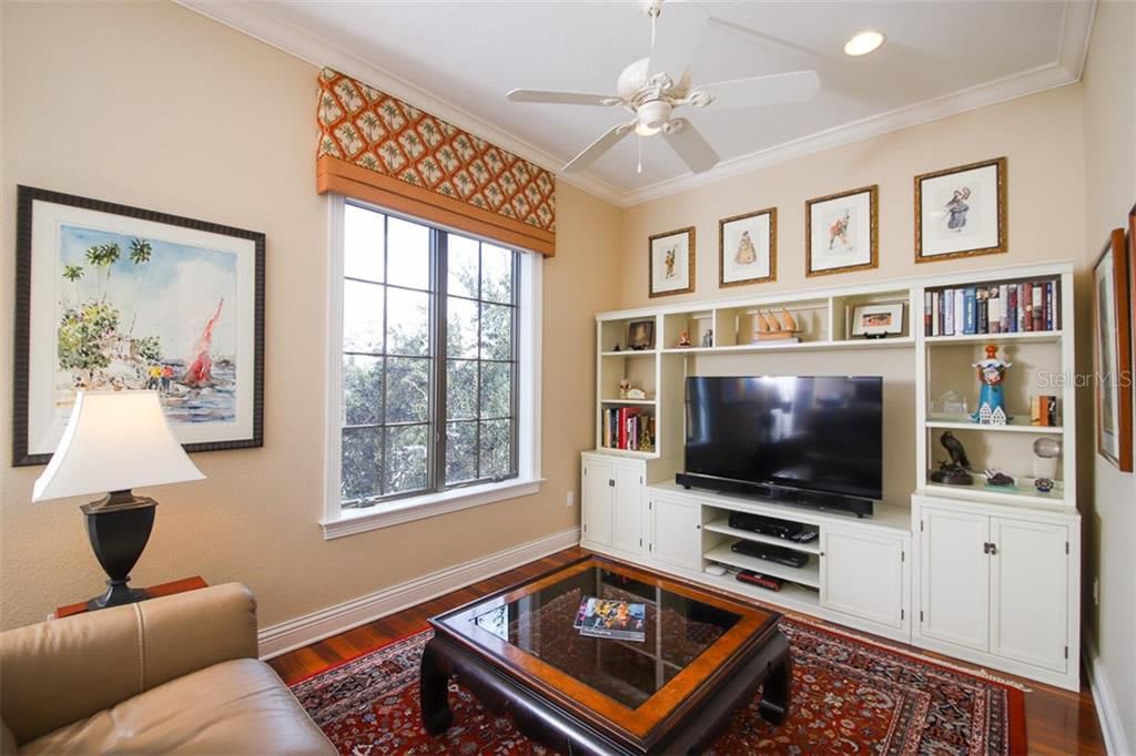 1551 OAK ST, #8
