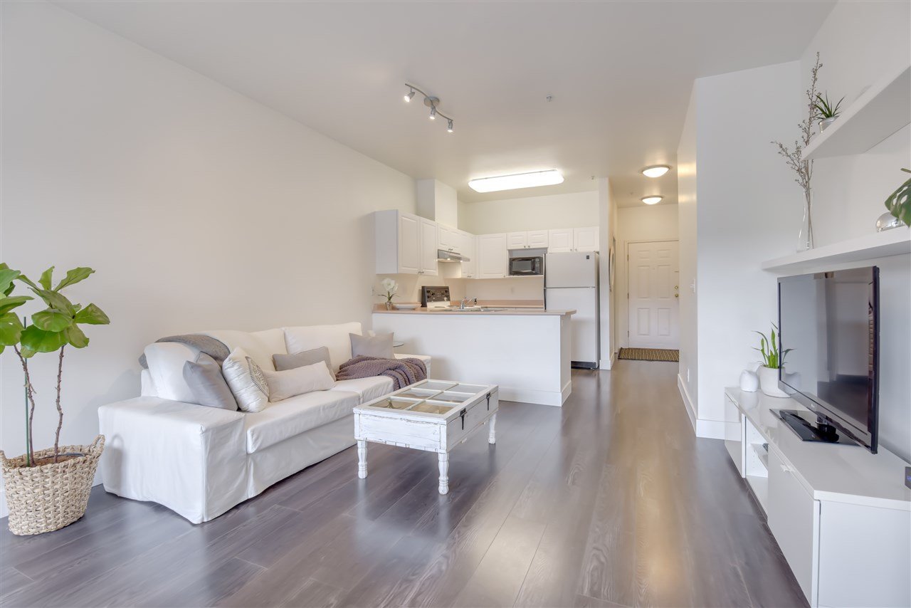 301-2109 Rowland St