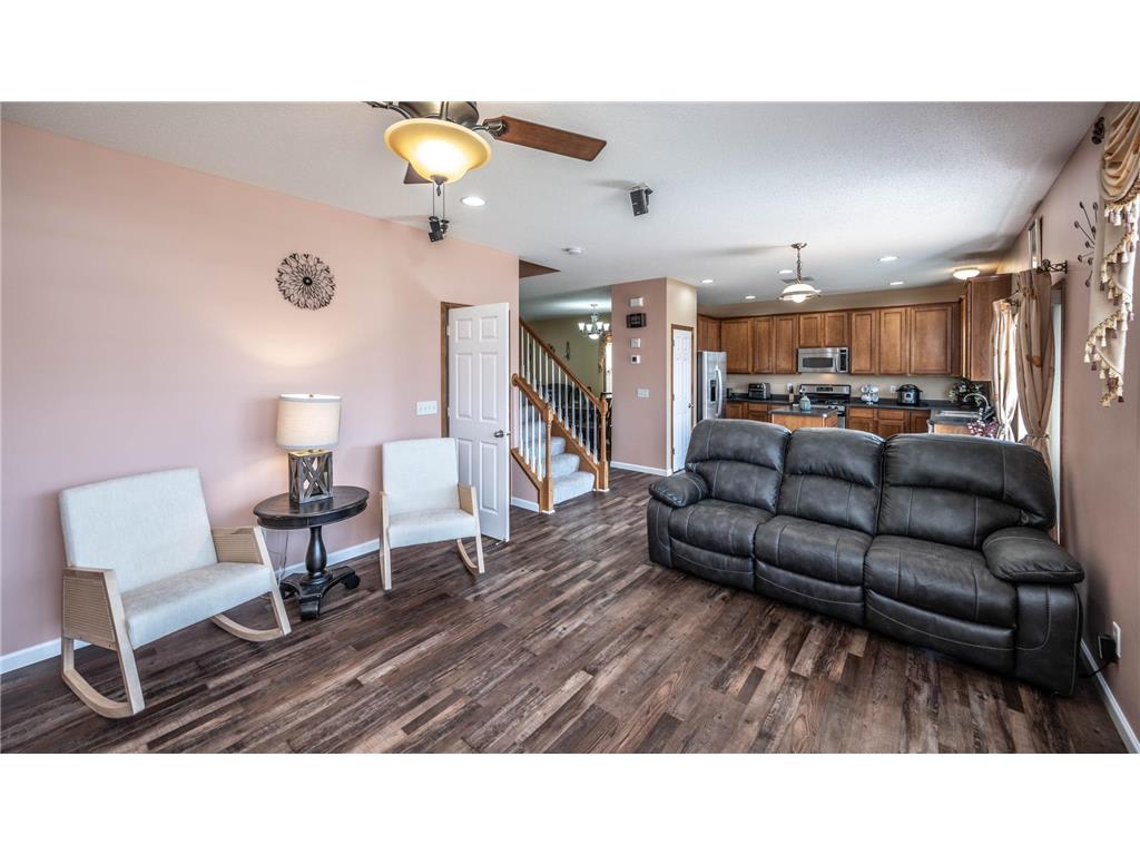 1814 Penstemon Lane, Shakopee, MN 55379-3162