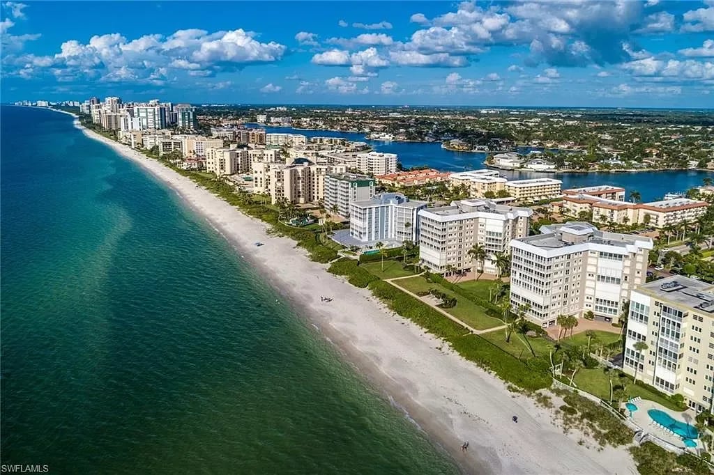 2901 GULF SHORE BLVD N #101