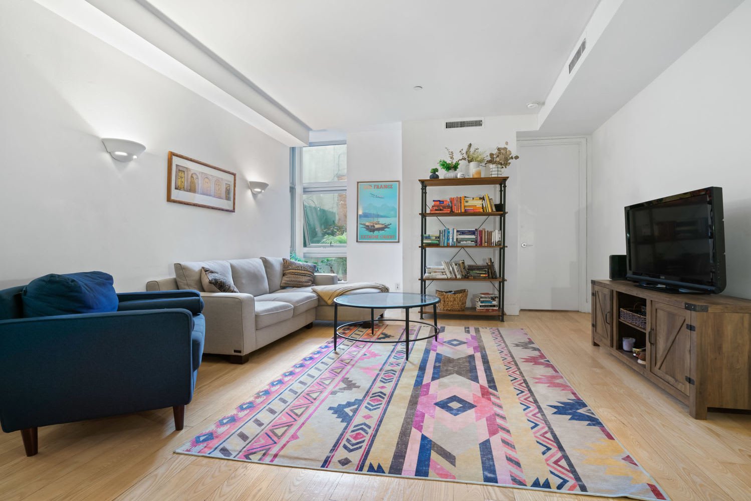 345 Union Ave, #1B