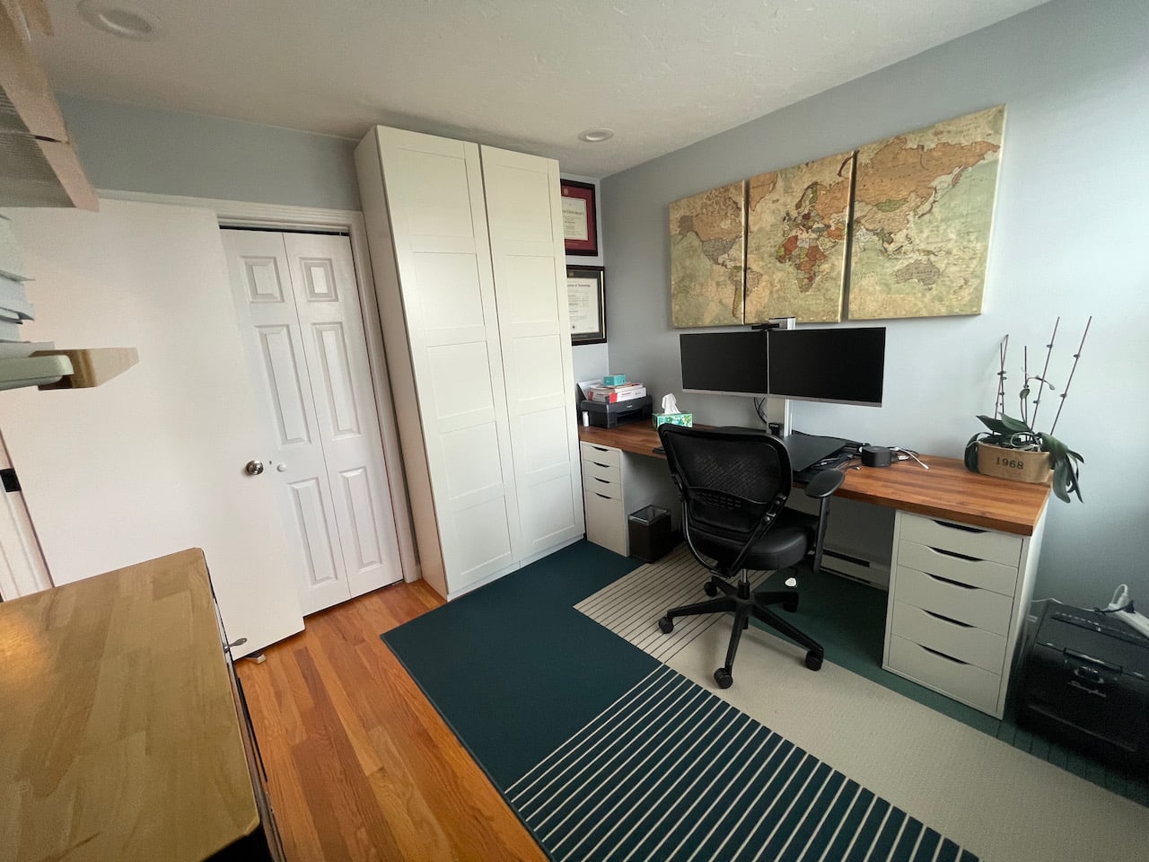 DECEMBER 1 - East Boston 2 bed 1 bath w/ Patio and Common Laundry - FURNISHED OR UNFURNISHED! 