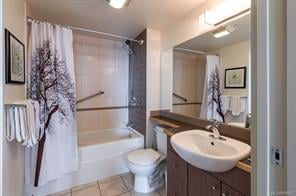 907-732 Cormorant St