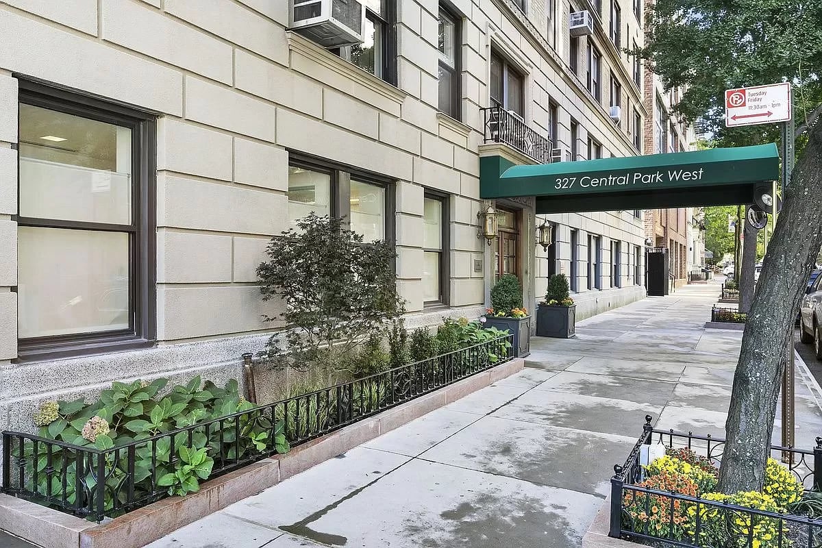 327 Central Park West Unit: 17E