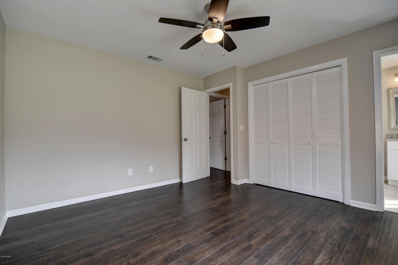 106 E Sonata Circle