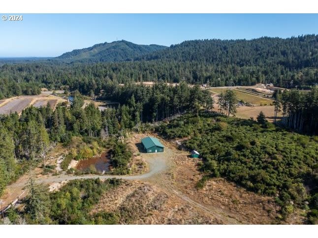 87372 Lois LN - Bandon Oregon 26 Acres of Land & Shop For Sale