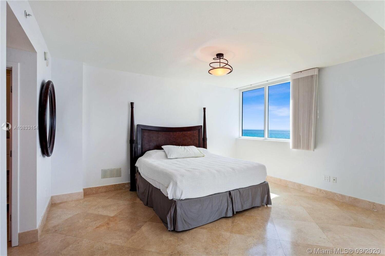 3801 Collins Ave, #901