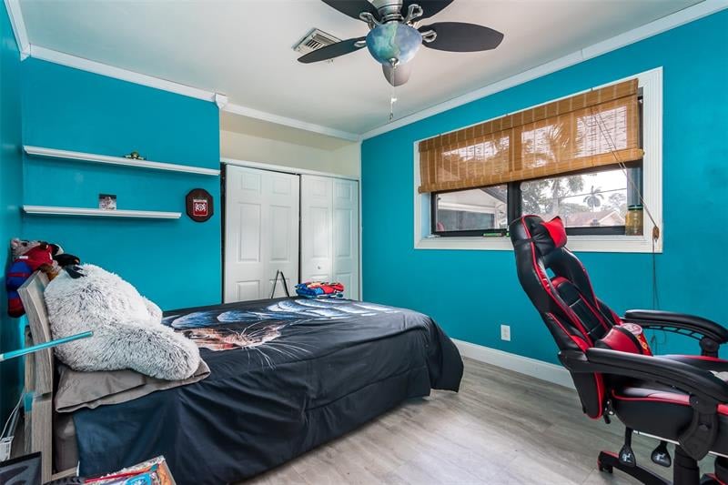 660 Beachwood Ln