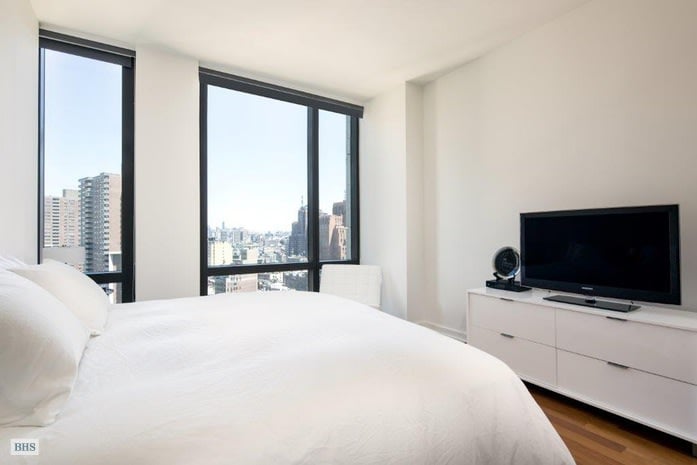 101 Warren St., Apt #2530
