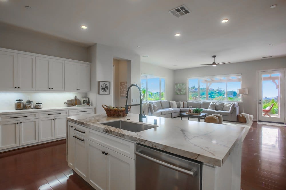 1704 Azul Vista