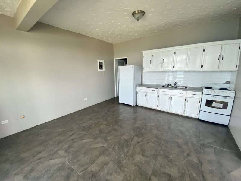 732 Slaney Hill 1 Bedroom Apartment