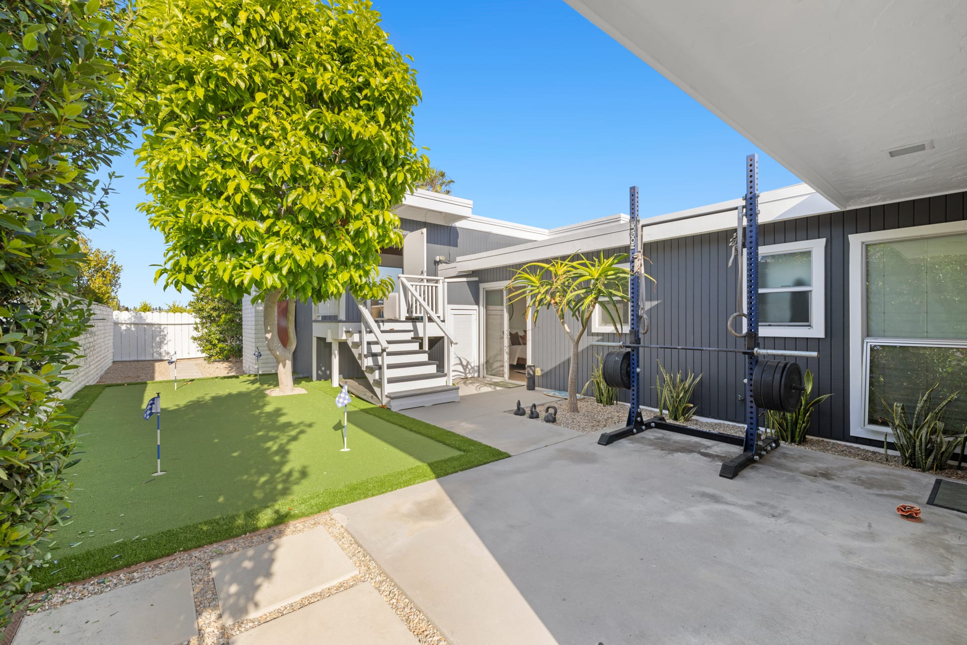 1600 Galaxy Drive