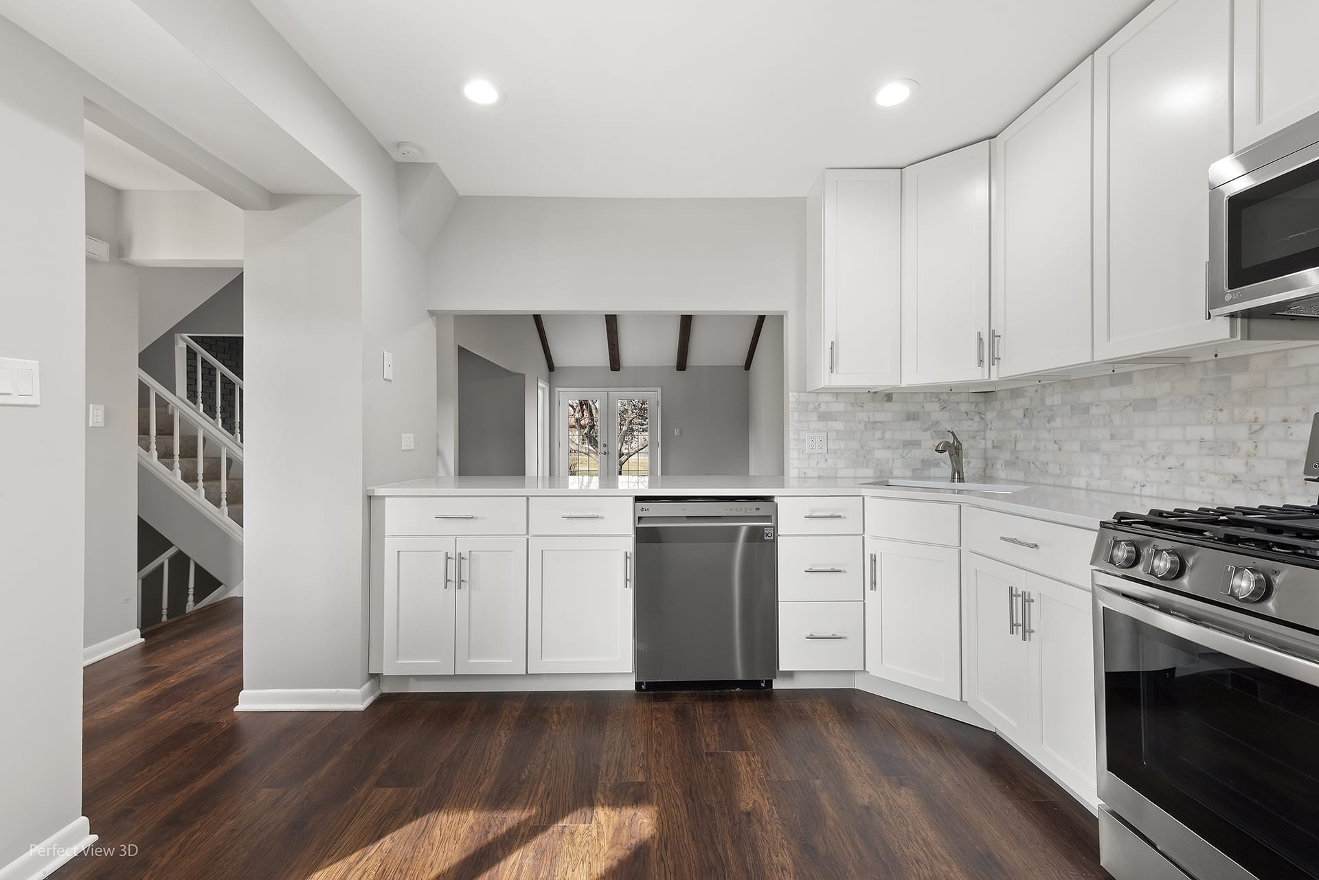 1506 Columbia Ct, Elk Grove Village, IL 60007