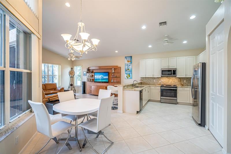 6806 Fiji Circle