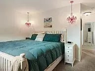 6946 Windwood Dr