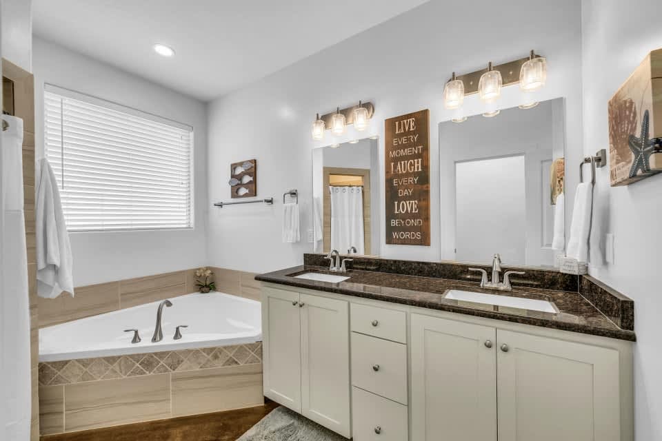 1737 NORTH APPLE VALLEY DRIVE 