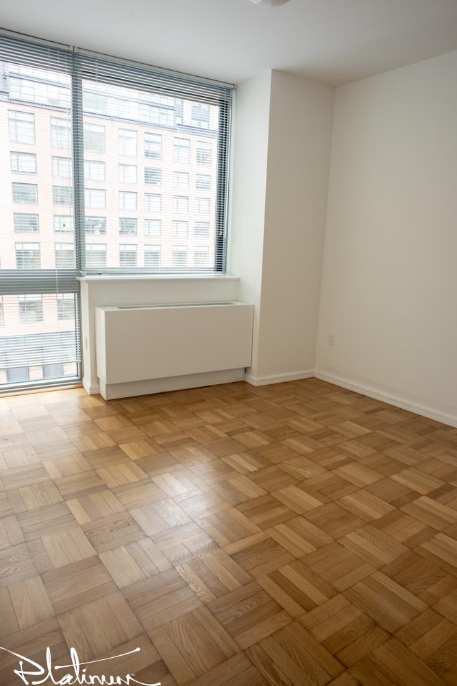 455 West 37th Street, Apt 1609