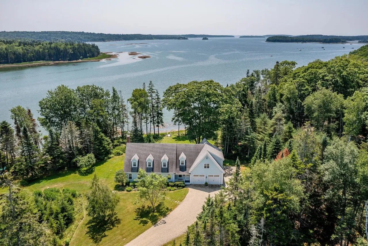 New Listing: 426 Ferry Road, Islesboro, ME 04848 – $1,375,000
