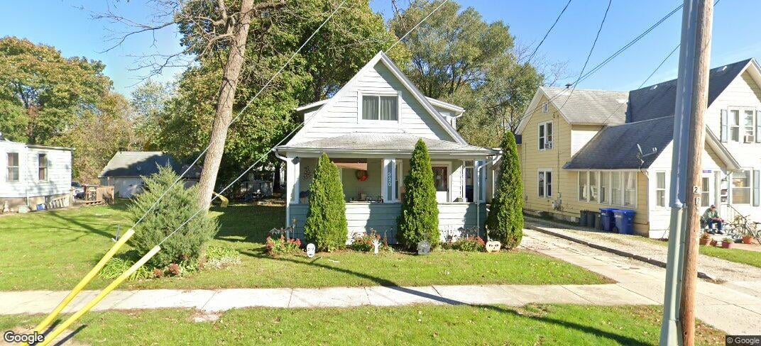320 N 5th St