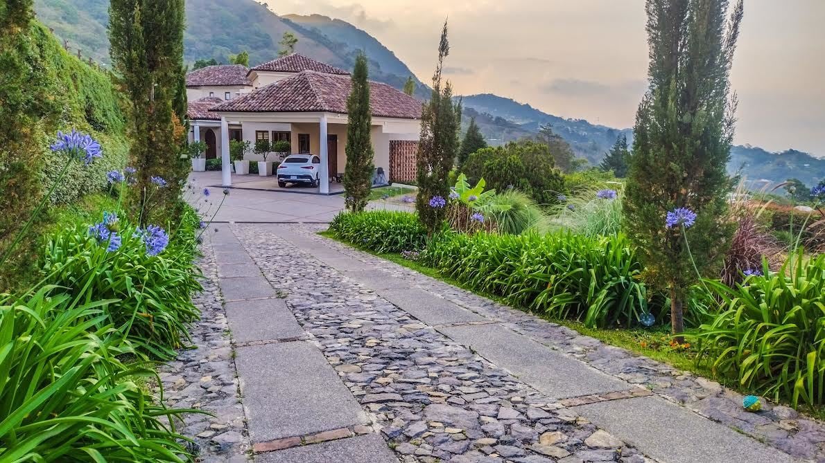 Mediterranean Volcano View Villa, Escazu, San Jose