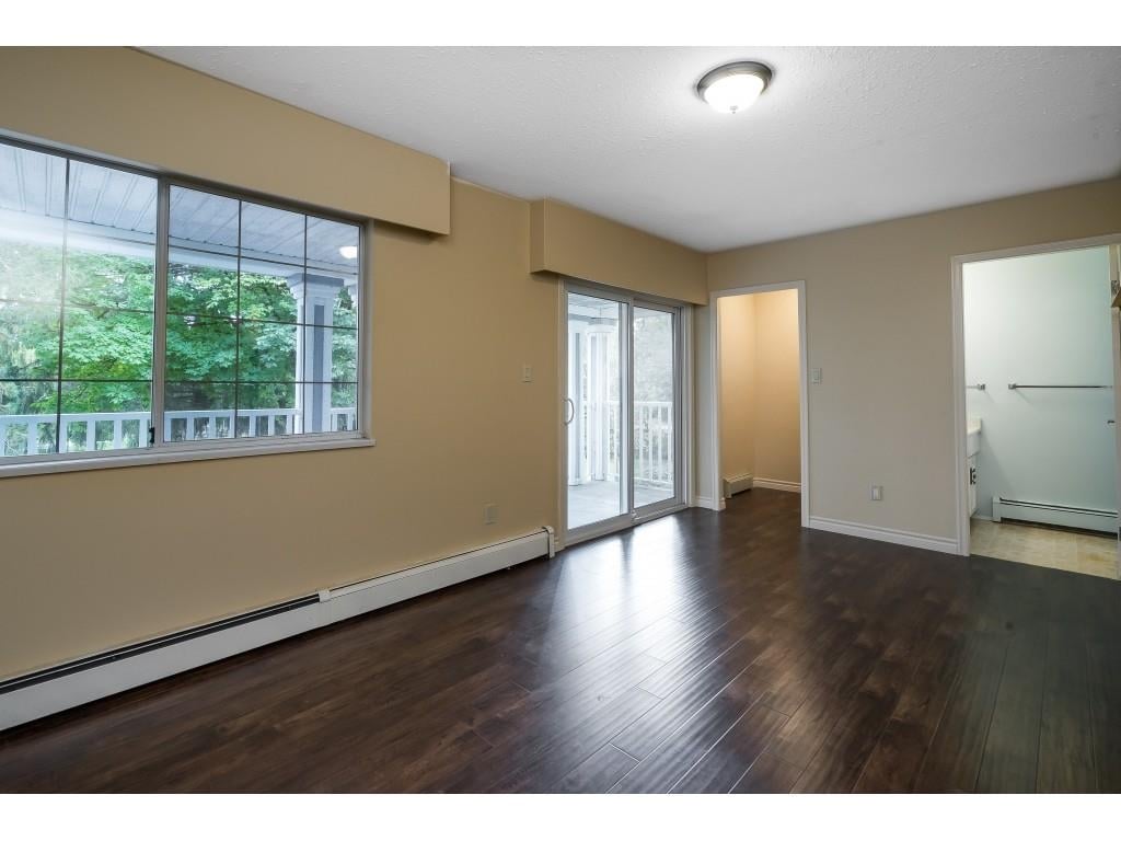 23389 0 Ave