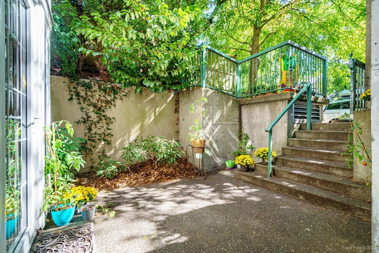 102-235 E 19th Ave