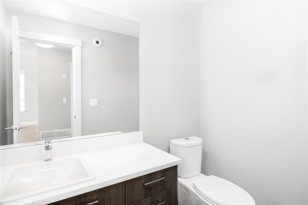 204-1816 Osprey Dr