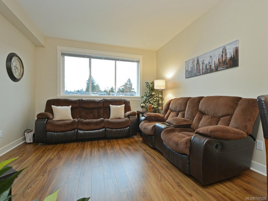 203-662 Goldstream Ave, Langford