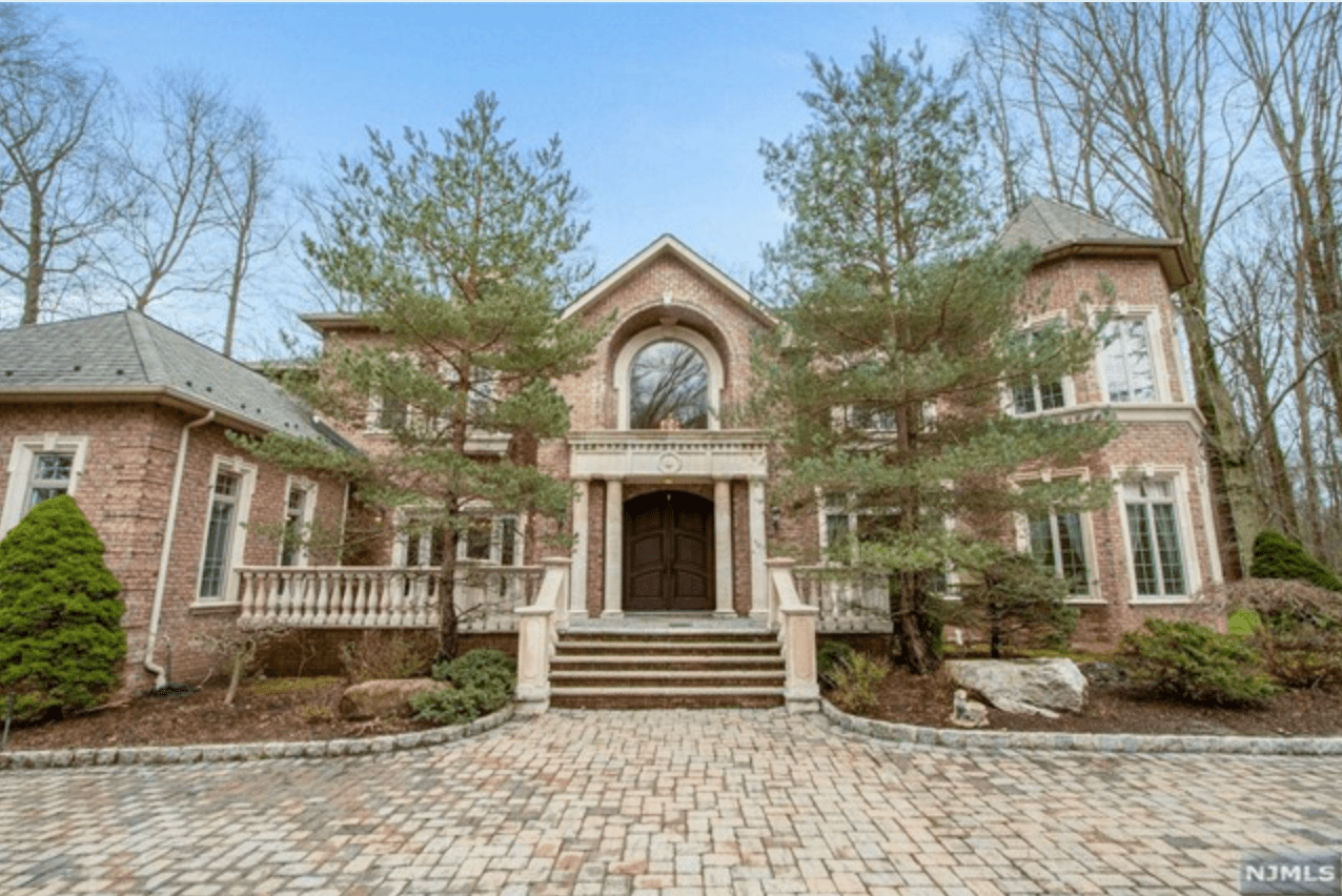 35 Cheryll Ln