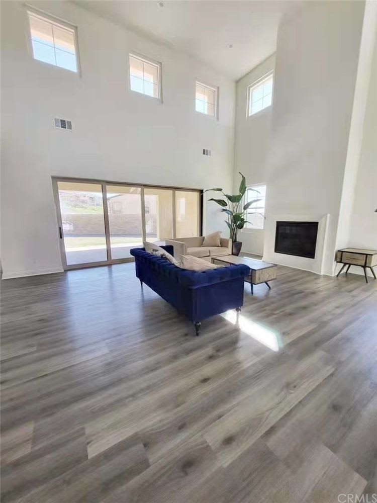 5427 Heritage Oak Dr