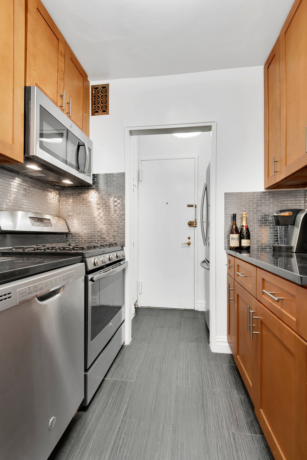 400 East 56th Street, Apt 10-J
